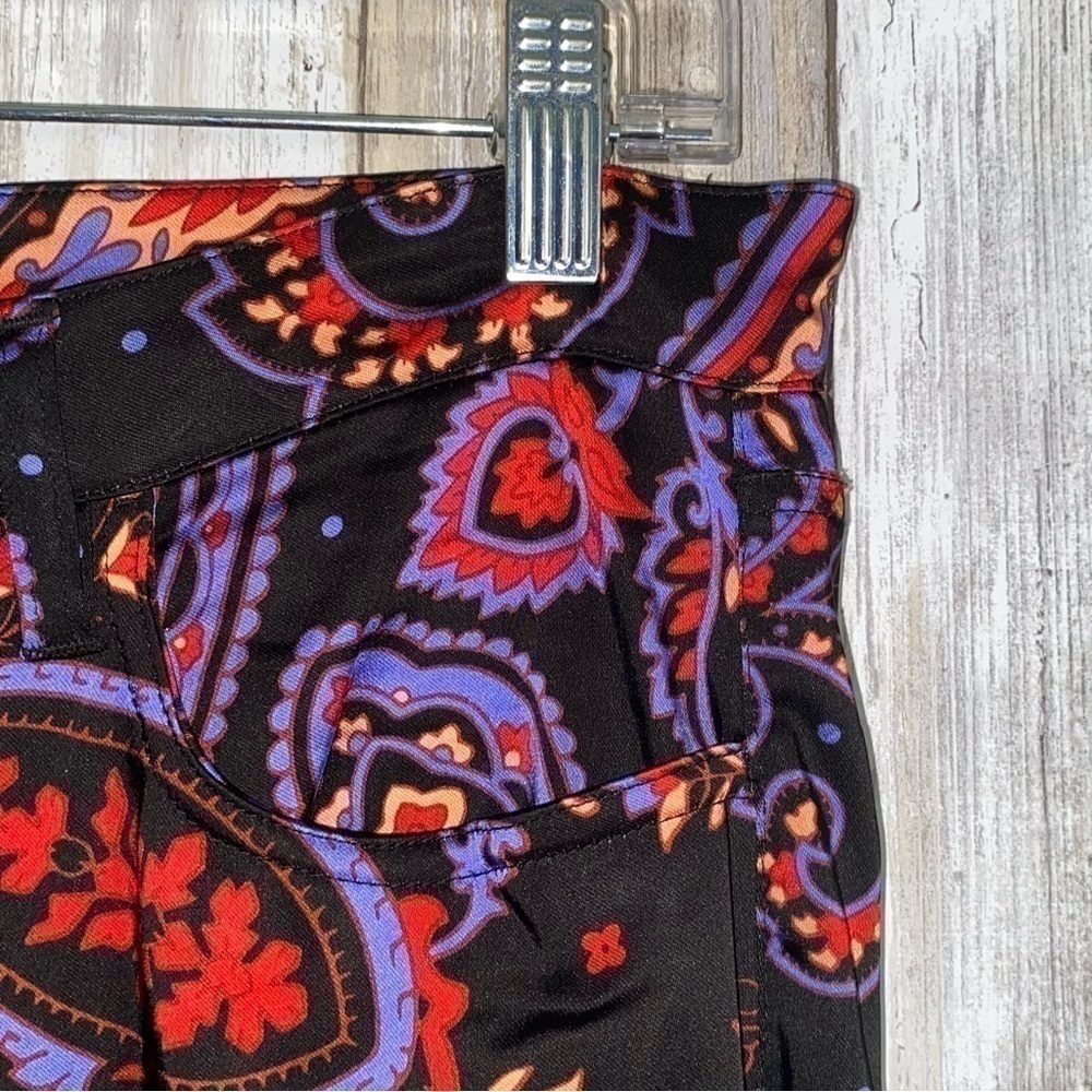 NWT WeWoreWhat Paisley Flare Pants Purple Black High Rise Ankle Size 29 - Picture 3 of 10